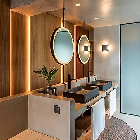 Hotel Urban 4*