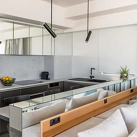 Urban Hotel